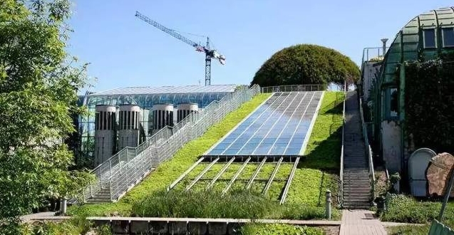 “贯彻节约能源法，推动建筑节能和绿色建筑